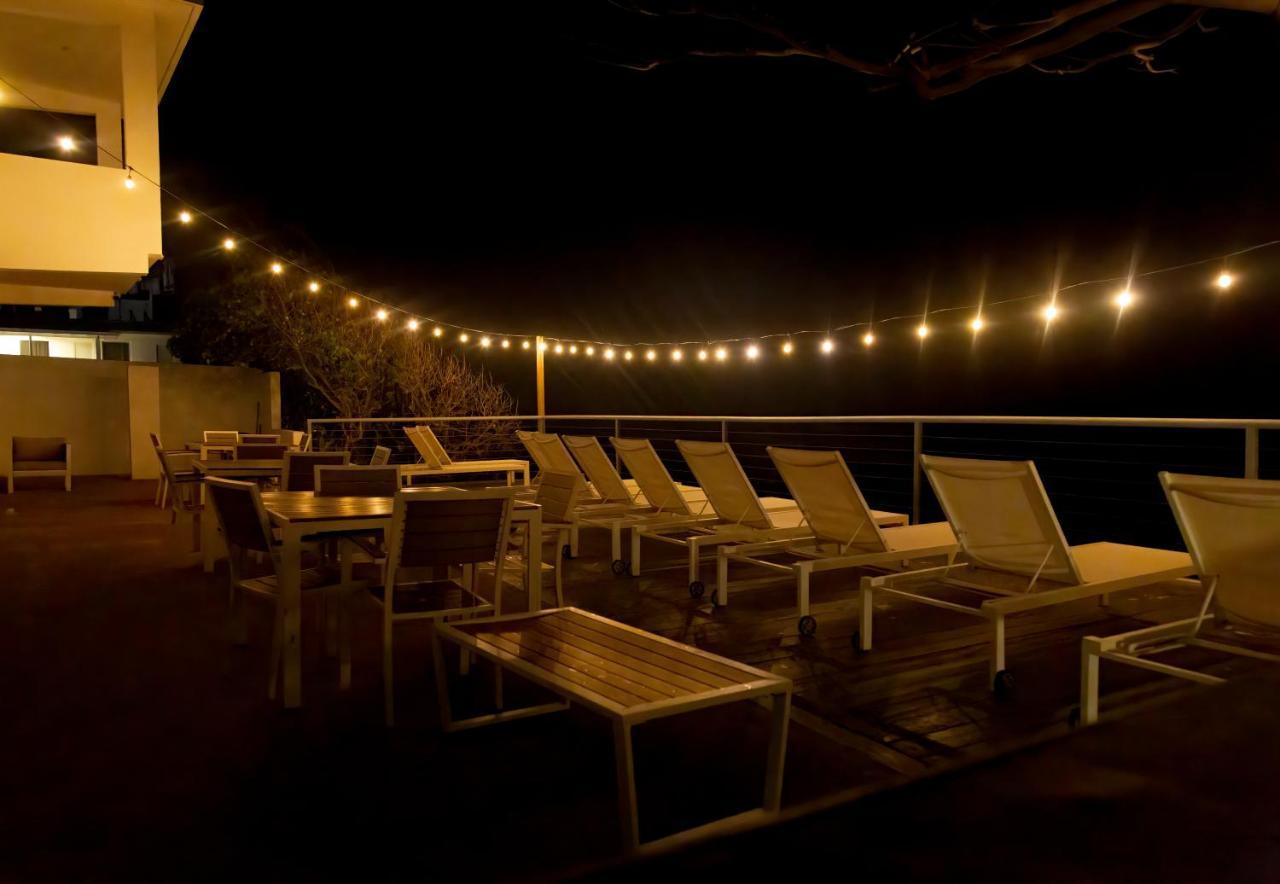 Bella Surf Inn Isabela Exterior photo